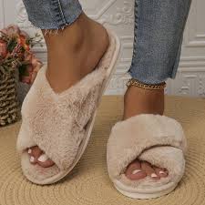 Photo 2 of SIZE M (7-8) JENNI Women's Faux-Fur Solid Crossband Slippers, 