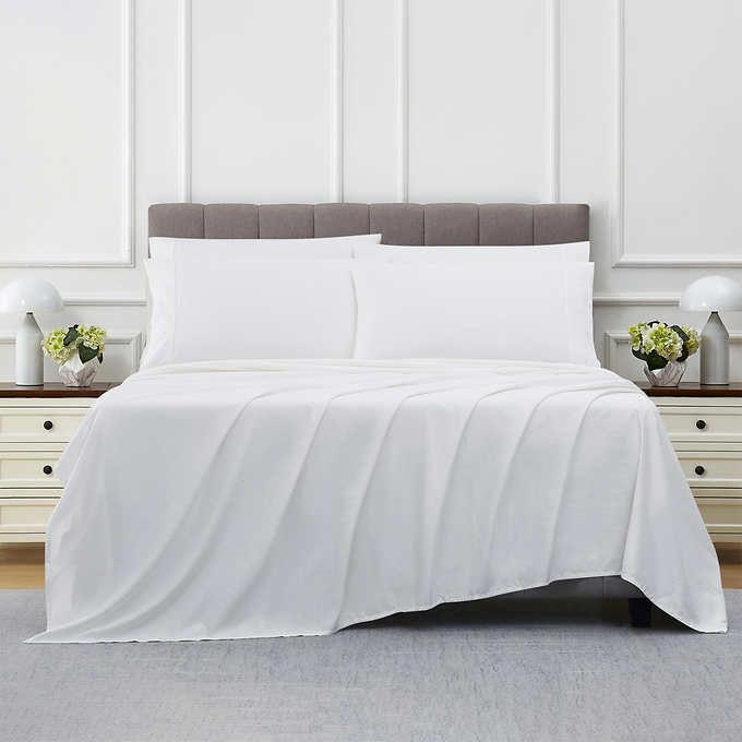 Photo 1 of Kirkland Signature 680 Thread Count 6-piece Sheet Set, Queen White/ Sheet Set Includes: 1 Flat Sheet, 1 Fitted Sheet, 4 Pillowcases