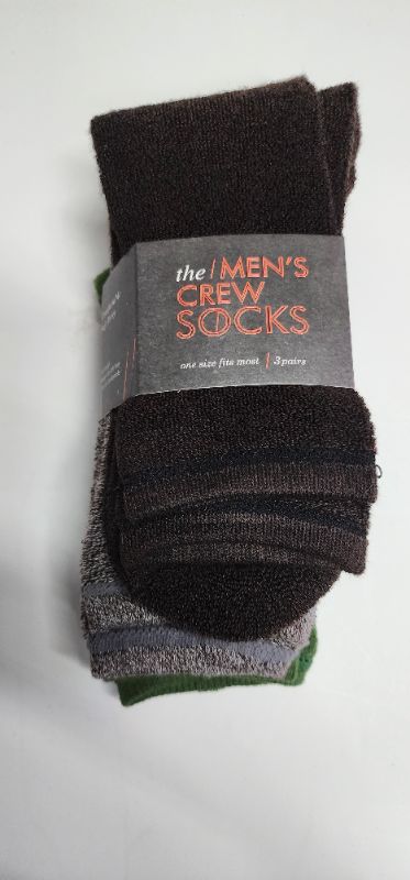 Photo 1 of The men's crew socks 3 pack