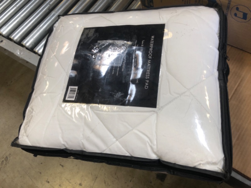 Photo 2 of TWIN XL Street Excellence 233 Thread Count Cotton Top Allergen Barrier Waterproof Mattress Pad