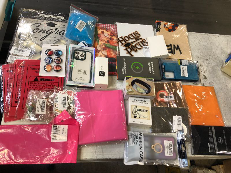 Photo 1 of 25 PCS MISC. ITEMS BAG LOT