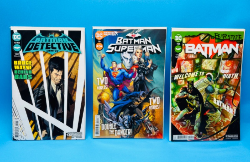 Photo 1 of 810957…3 Batman  comics in plastic sleeves 