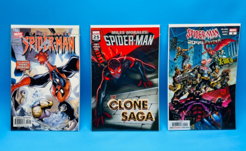 Photo 1 of 810971…3 Spider-Man  comics in plastic sleeves 