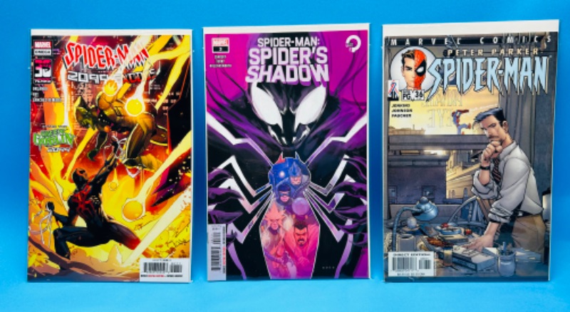 Photo 1 of 810974…3 Spider-Man  comics in plastic sleeves 