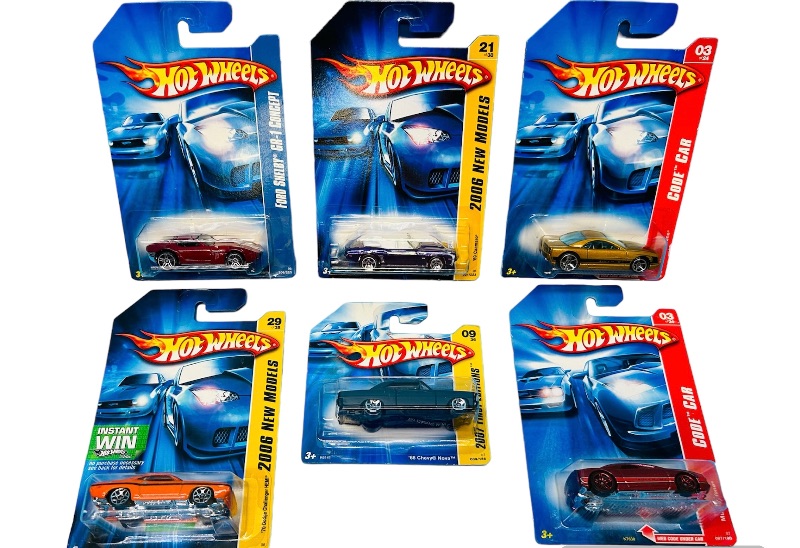 Photo 1 of 811073… 6 hot wheels die cast  cars 