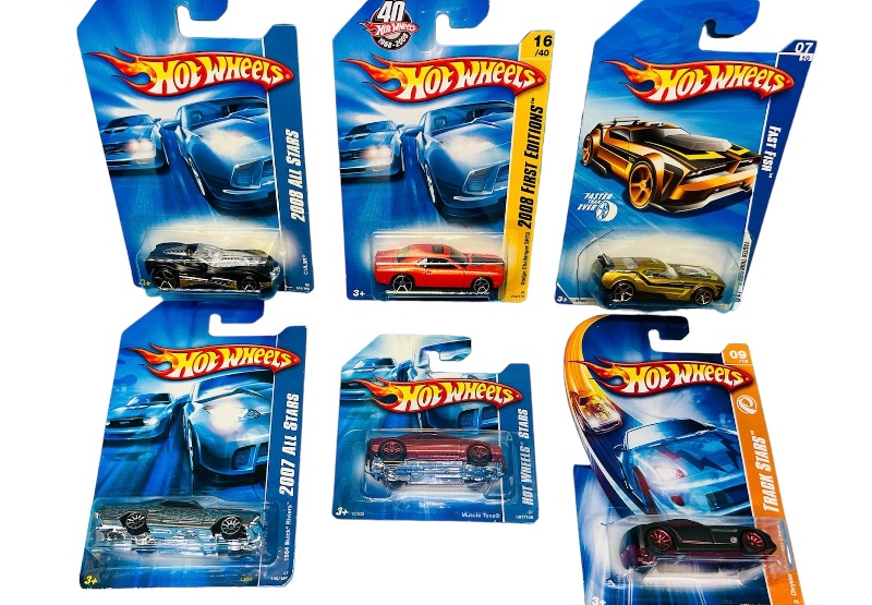 Photo 1 of 811075… 6 hot wheels die cast cars 