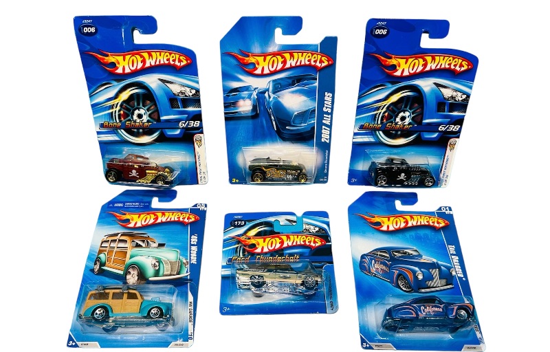 Photo 1 of 811082… 6 hot wheels die cast cars 