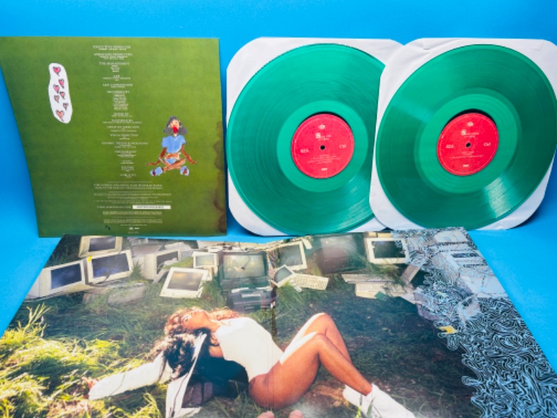 Photo 2 of 811106…SZA green vinyl double record set in plastic sleeve 33 rpm