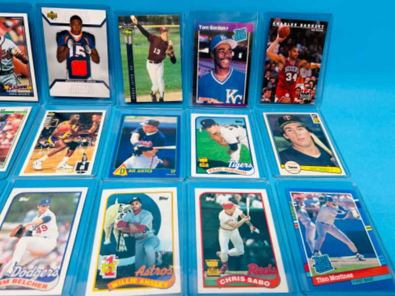 Photo 3 of 811201…21 Rookie trading cards in hard plastic sleeves 