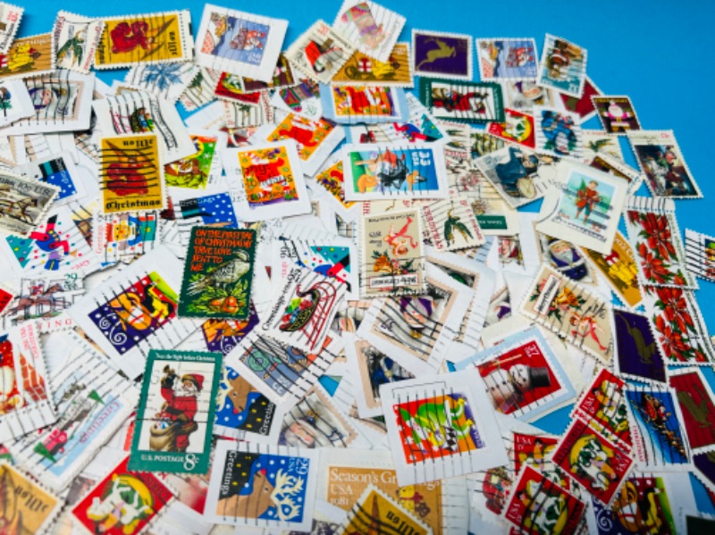 Photo 6 of 811228…hundreds of used Christmas stamps 