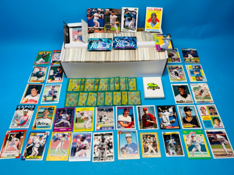 Photo 1 of 811233…1500+ mixed baseball trading cards in box 