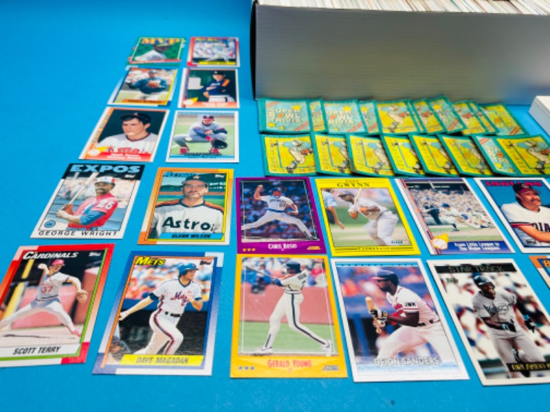 Photo 2 of 811233…1500+ mixed baseball trading cards in box 