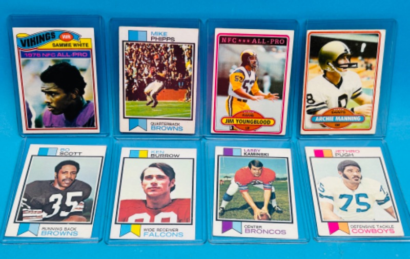 Photo 1 of 811251…8 vintage football cards in hard plastic sleeves 