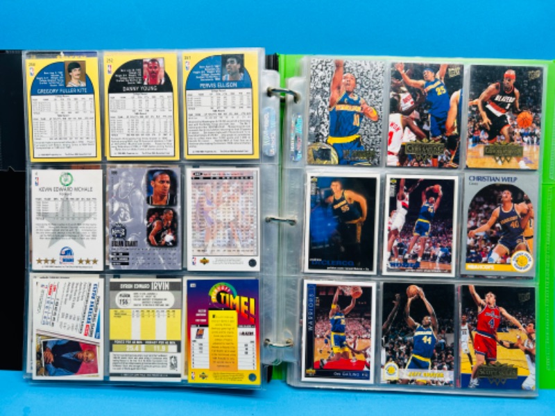 Photo 7 of 811303…216 basketball cards in binder