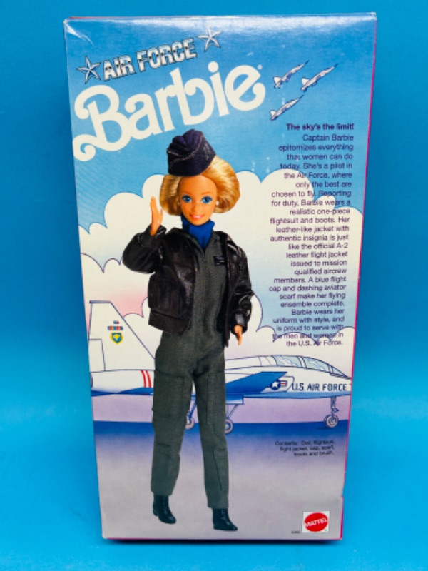 Photo 2 of 811320…Air Force Barbie 1990