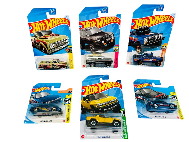 Photo 1 of 811350…6 hot wheels die cast cars 