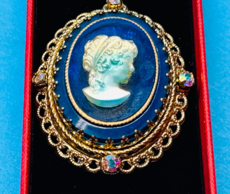 Photo 8 of 811446…vintage west Germany glass cameo 3-D filigree pendant broach necklace in gift box 