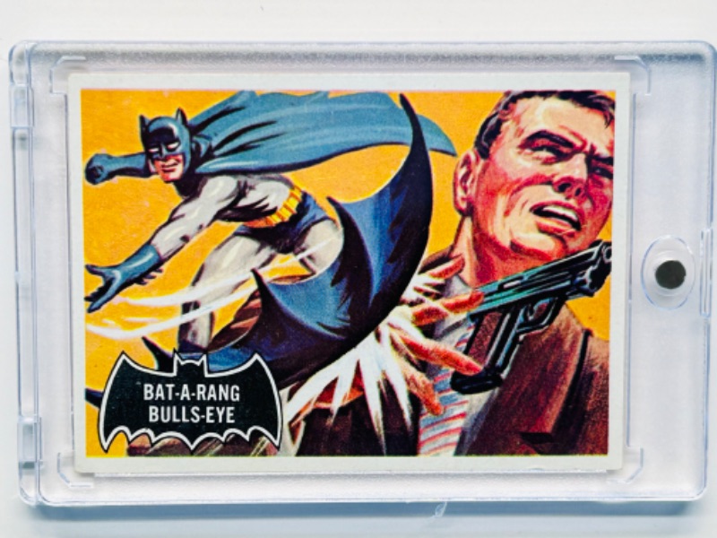 Photo 1 of 811663…vintage 1966 Batman card 32 in hard plastic case 