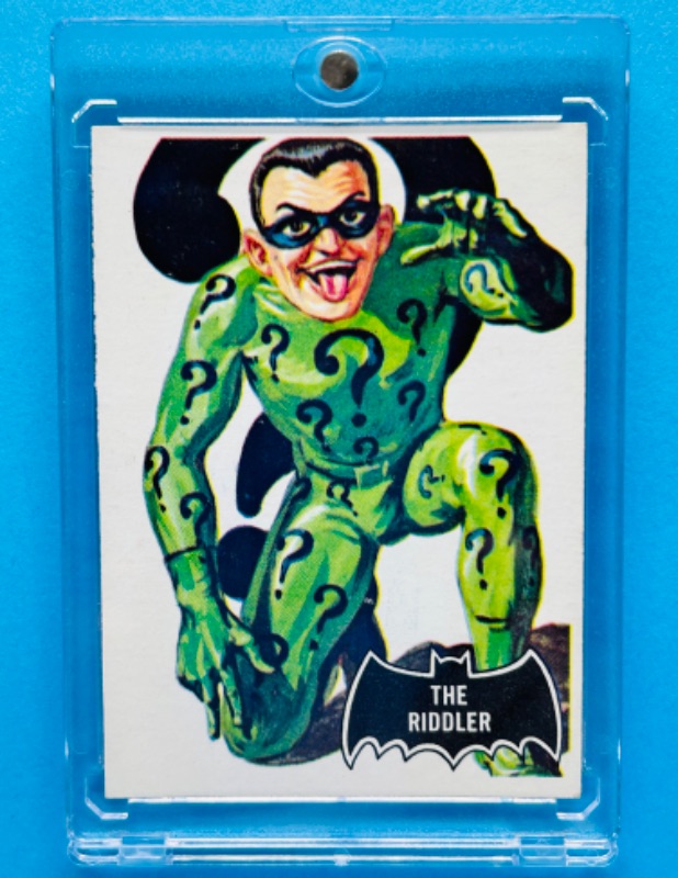 Photo 1 of 811667…vintage 1966 Batman card 36 the riddler  in hard plastic case 