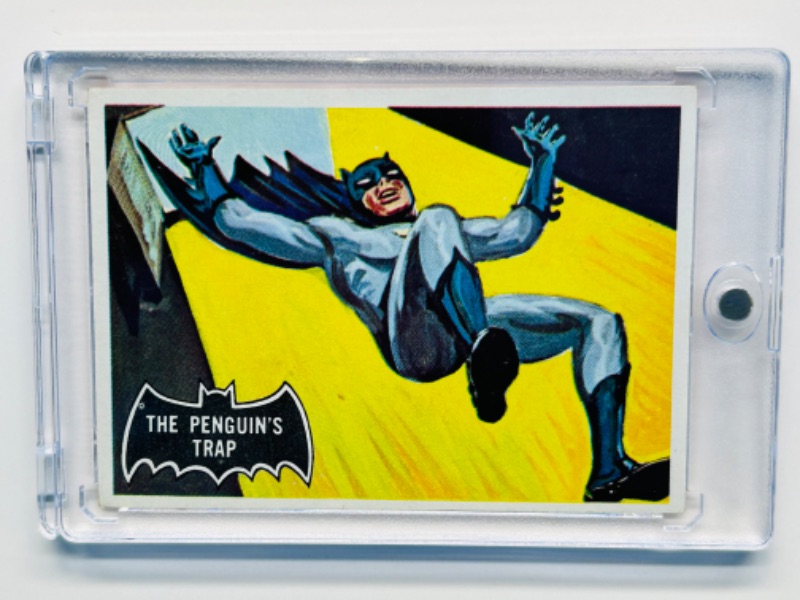 Photo 1 of 811678…vintage 1966 Batman card 16  in hard plastic case 