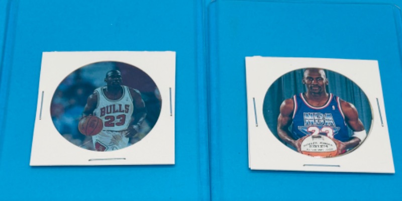 Photo 1 of 811758… 1995 Michael Jordan milk caps in hard plastic sleeves 