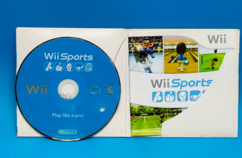 Photo 2 of 811859… Wii game disc