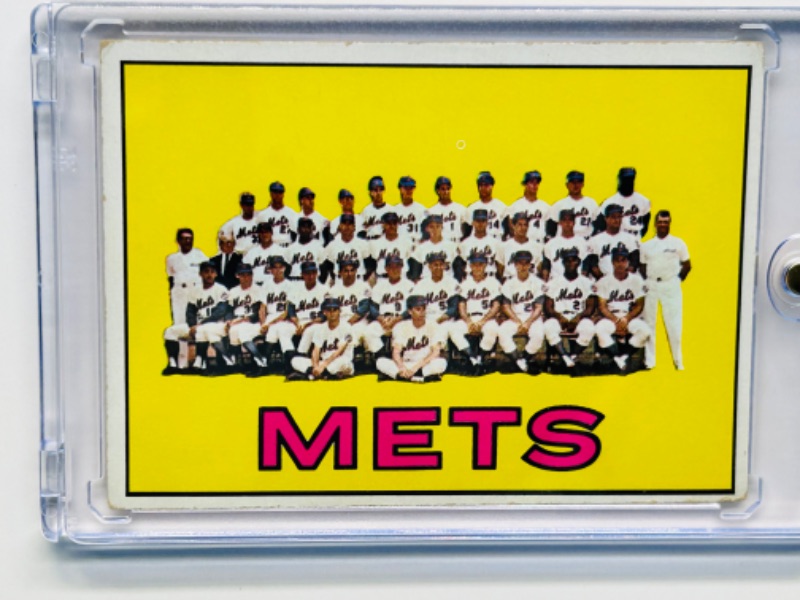 Photo 1 of 811905…1967 New York Mets team card 42-Nolan Ryan- in hard plastic case