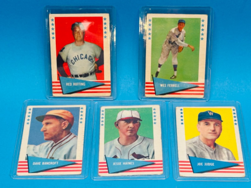 Photo 1 of 811907…5 vintage 1961 baseball cards in hard plastic sleeves- some wear