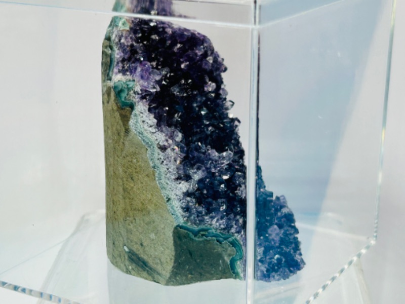 Photo 2 of 811999…amethyst rock in 4x4” display case