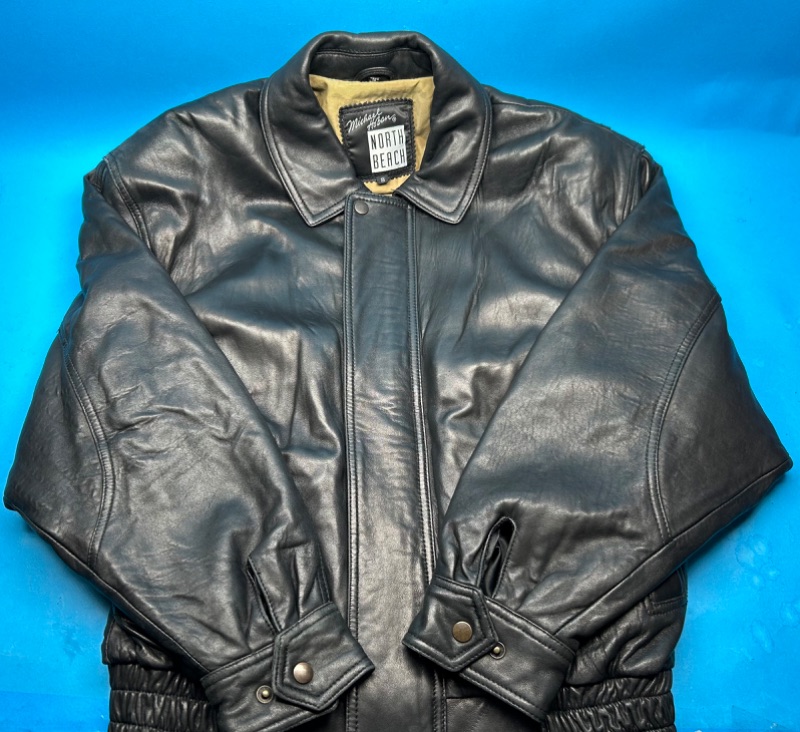 Photo 1 of 812018…mens size S Leather Jacket 