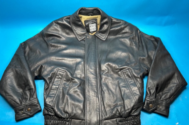 Photo 3 of 812018…mens size S Leather Jacket 