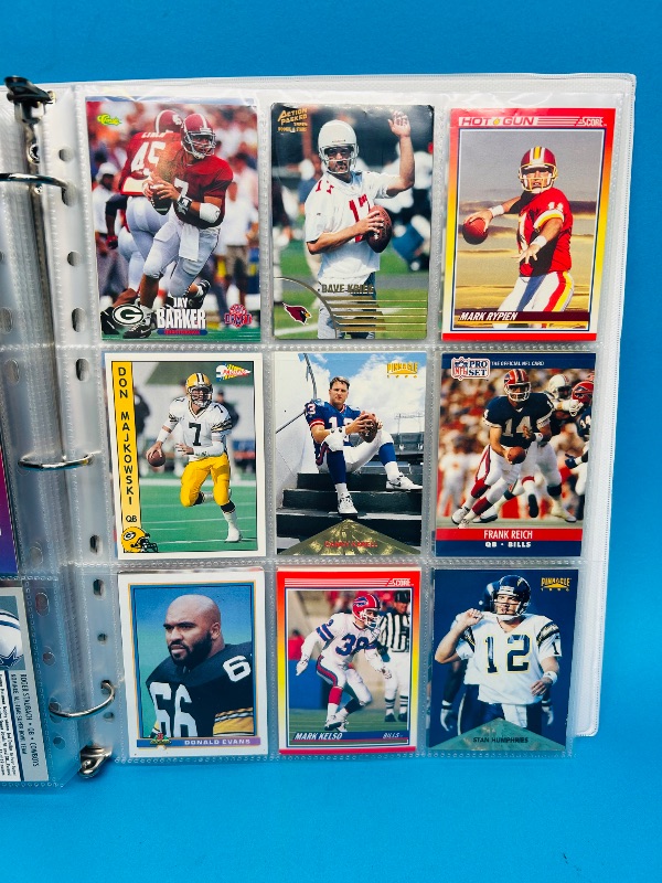 Photo 7 of 812022… Final sale no returns/refunds-162 quarterback football cards in binder 