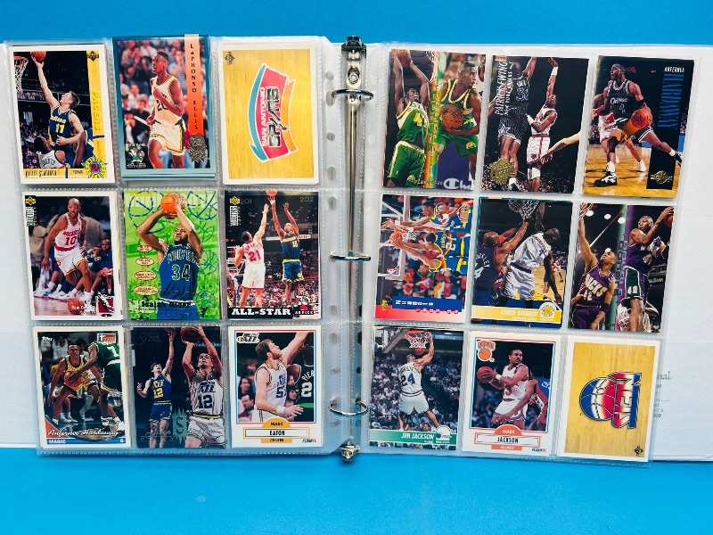 Photo 4 of 812023… Final sale no returns/refunds-252 mixed basketball cards in binder 