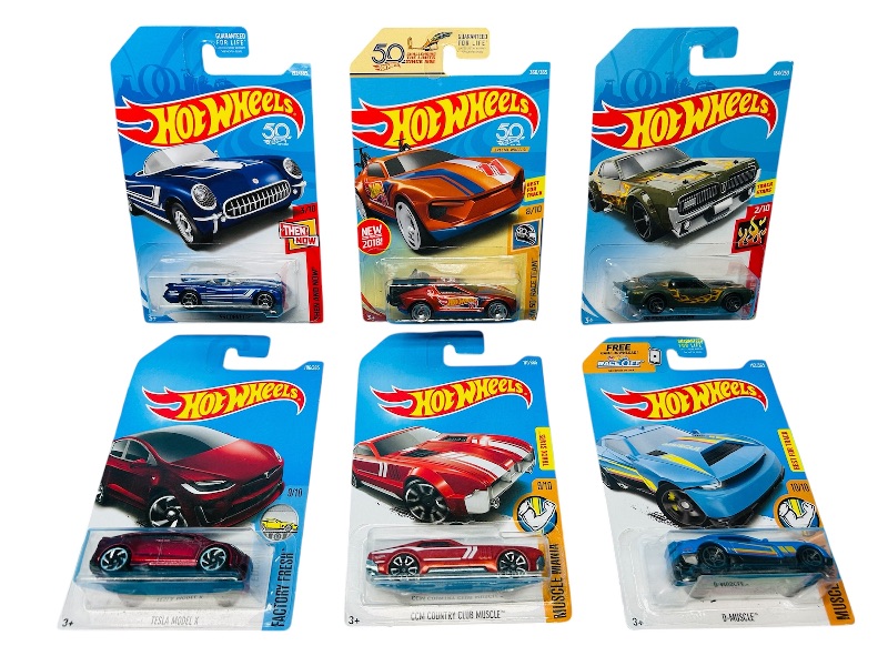 Photo 1 of 812103…6 hot wheels die cast cars 