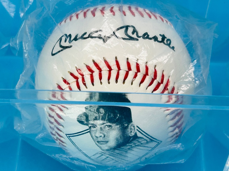 Photo 3 of 812106…sealed Printed Mickey mantle baseball in acrylic case