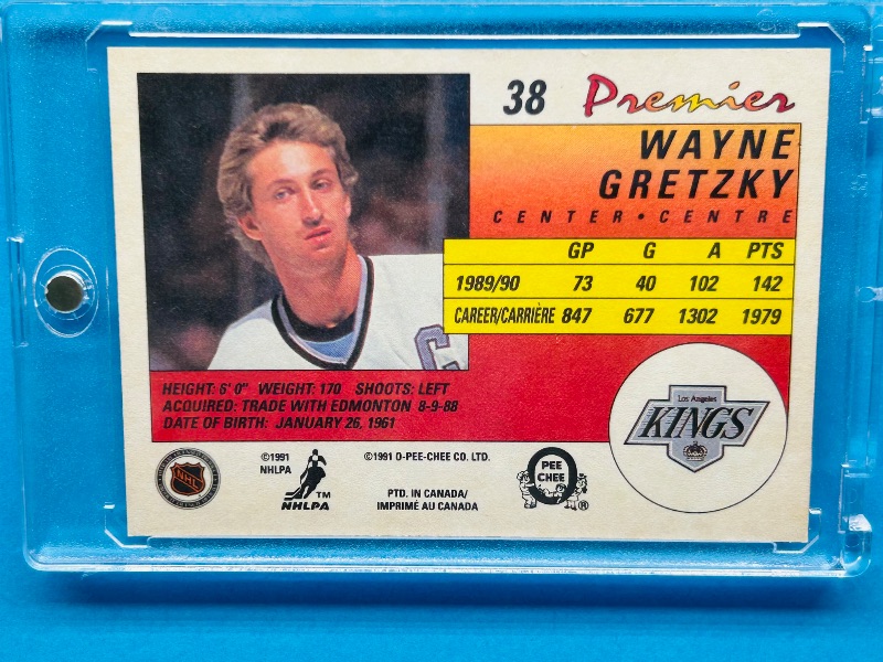 Photo 2 of 812122… Wayne Gretzky card 38  in hard plastic case 