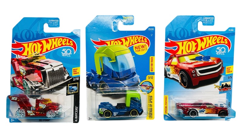 Photo 1 of 812247…  3 hot wheels die cast cars