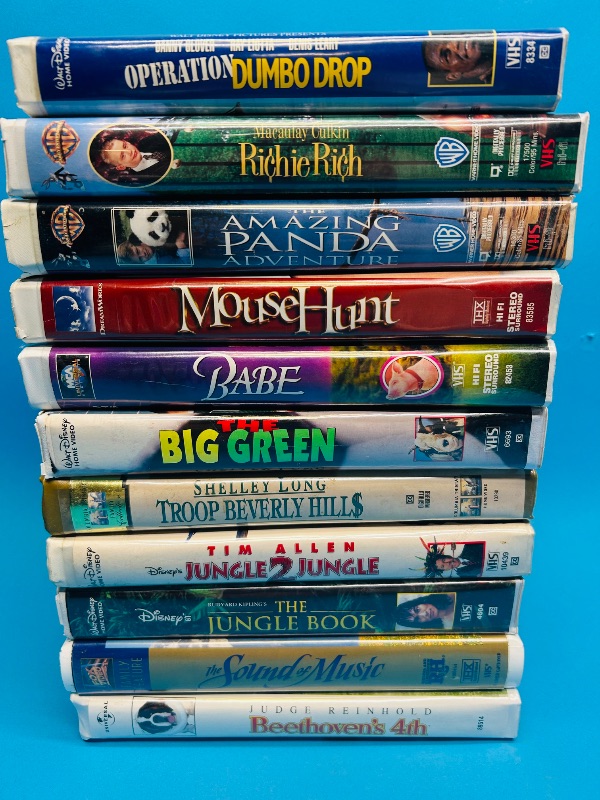 Photo 1 of 812321…11  VHS movies 