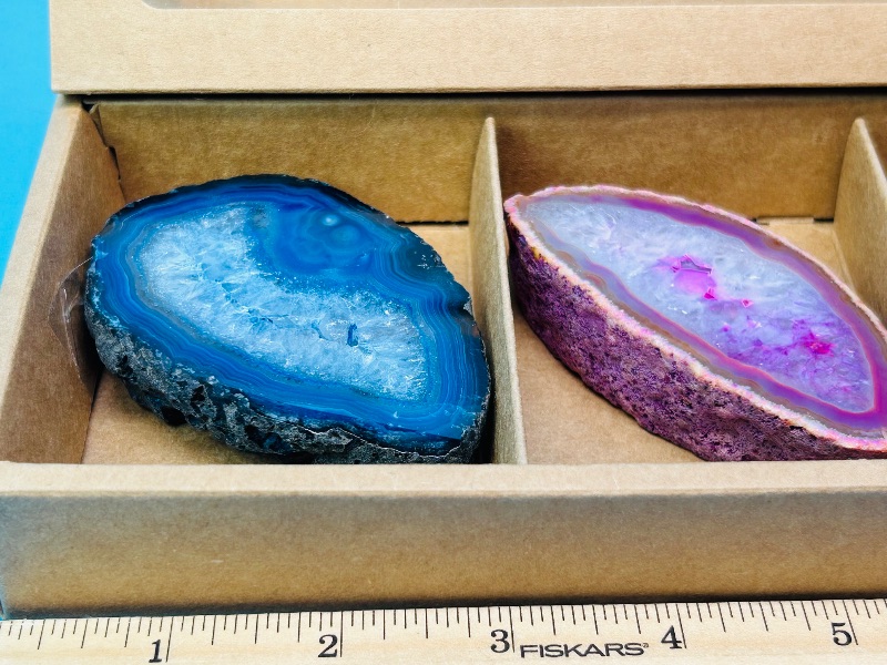 Photo 3 of 812345…3 thick agate slices in gift box