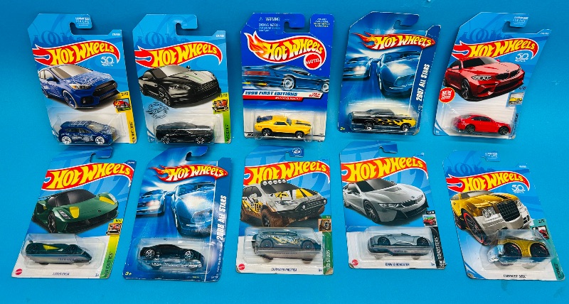 Photo 1 of 812395…final sale no returns/refunds-damaged packages die cast cars 
