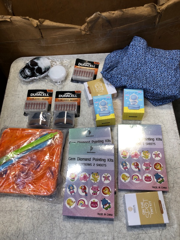 Photo 1 of 15pc bag of miscellaneous items SOLD AS IS
