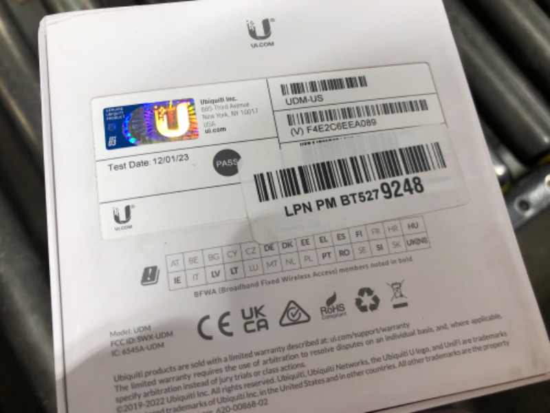 Photo 4 of  Ubiquiti UniFi wireless Dream Machine | UDM-US, single band 