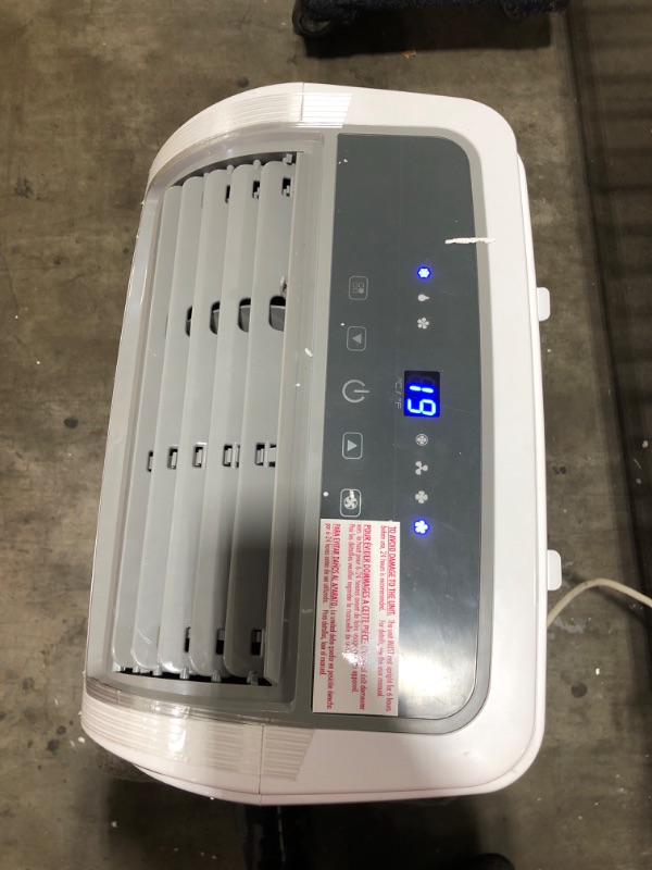 Photo 1 of  BLACK+DECKER BPACT10WT 5 500 BTU SACC/CEC (10 000 BTU ASHRAE) Portable Air Conditioner for Rooms up to 450 Sq. Ft. 