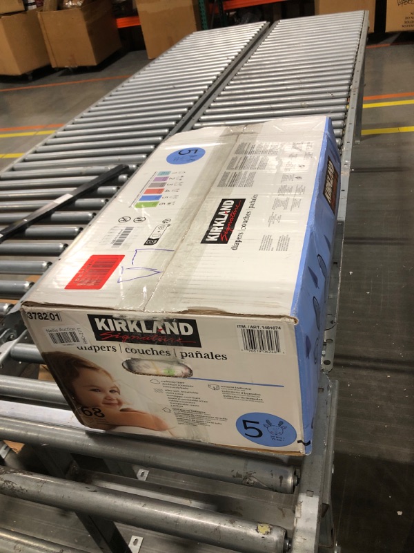 Photo 3 of Kirkland Signature Diapers, Size 5 (168-Count) Size 5 (168 Count)