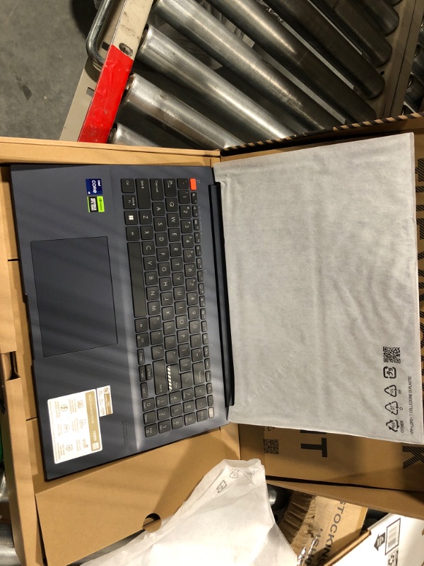 Photo 2 of ASUS 16" Vivobook Pro 16 Laptop (Quiet Blue)