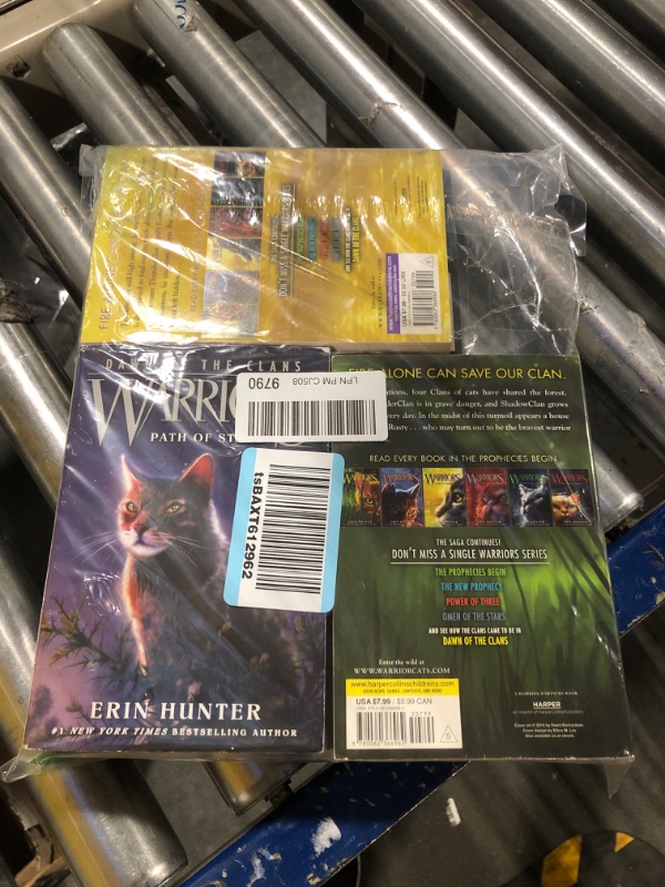 Photo 1 of 6 BOOKS WARRIORS BY ERIN HUNTER