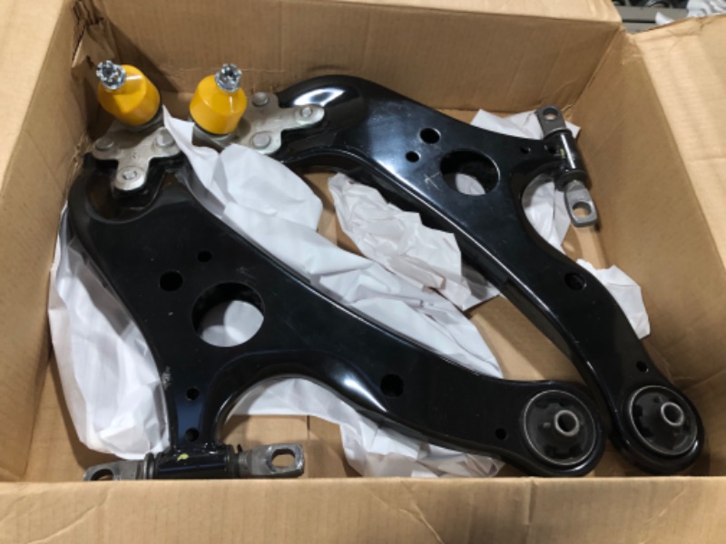 Photo 1 of A-Premium 2 x Front Lower Control Arm, with Ball Joint & Bushing, Compatible with Toyota Sienna 2011-2019, Replace # K622035 K622036
 
