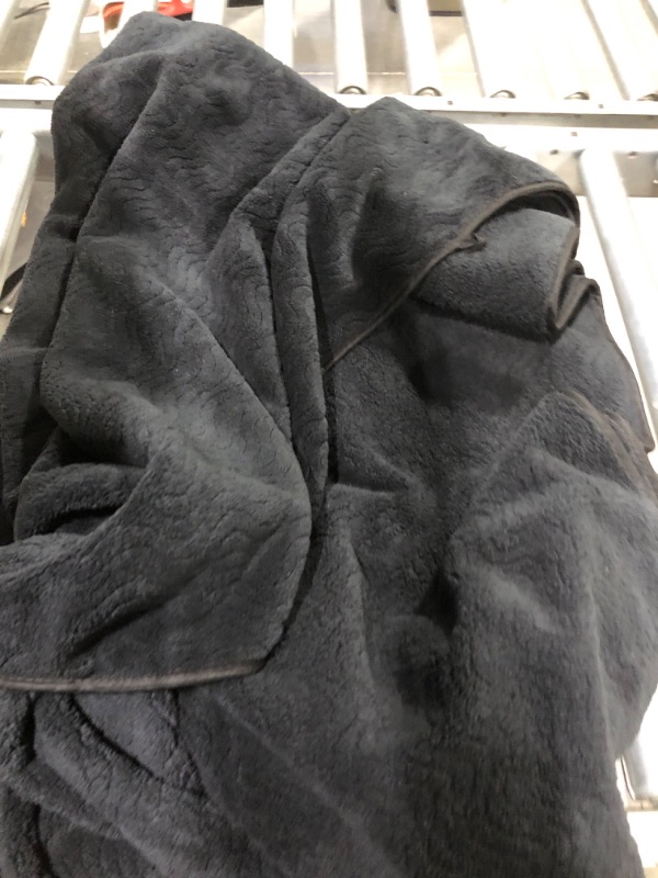 Photo 1 of 8 Piece Large Bath Towel Set 35"x70" Black Extra Large Bath Sheets Oversized Jumbo Towels 600GSM Soft Highly Absorbent Quick Dry Beach Chair Towels Woven Towels for Bathroom Hotel and Spa Black 4 black Pcs Bath Towel 4 grey 