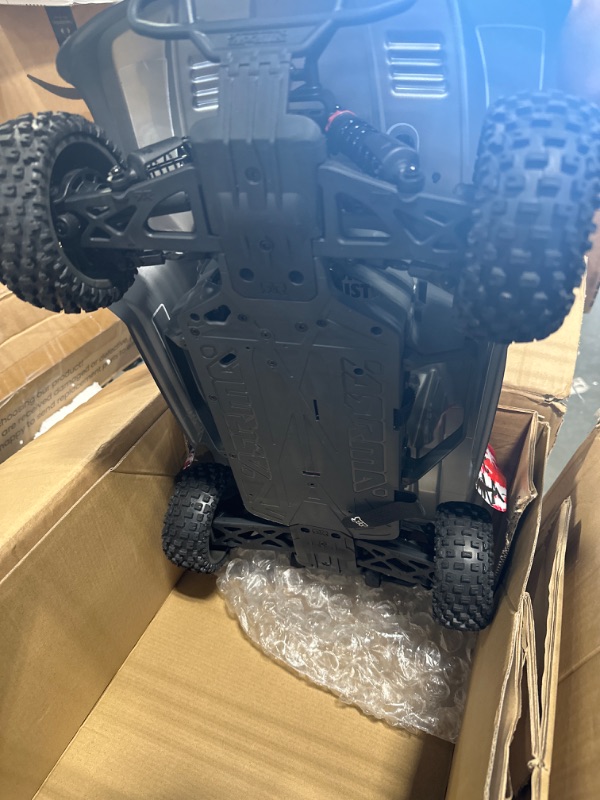 Photo 6 of ARRMA 1/10 SENTON 4X4 V3 3S BLX Brushless Short Course Truck RTR (Transmitter and Receiver Included, Batteries and Charger Required ), Red, ARA4303V3T2