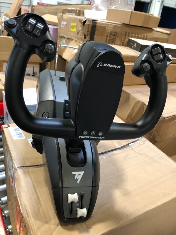 Photo 1 of ThrustMaster TCA Yoke Pavk Boeing Editon XBOX